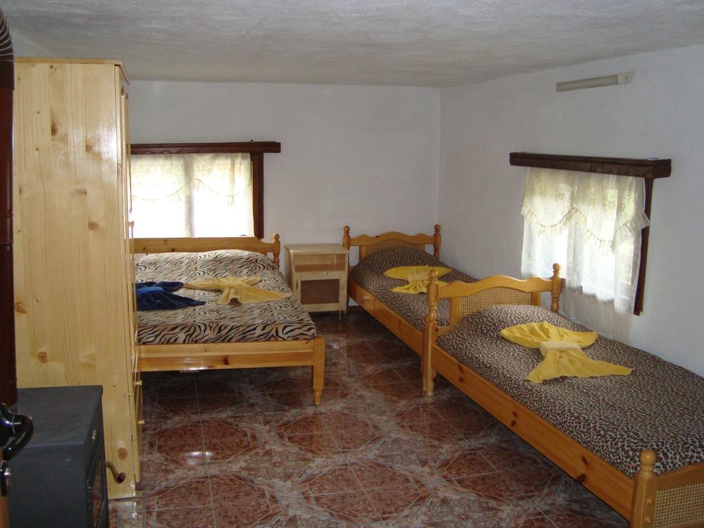 Kuma Lissa Guest House Kozhari Cameră foto